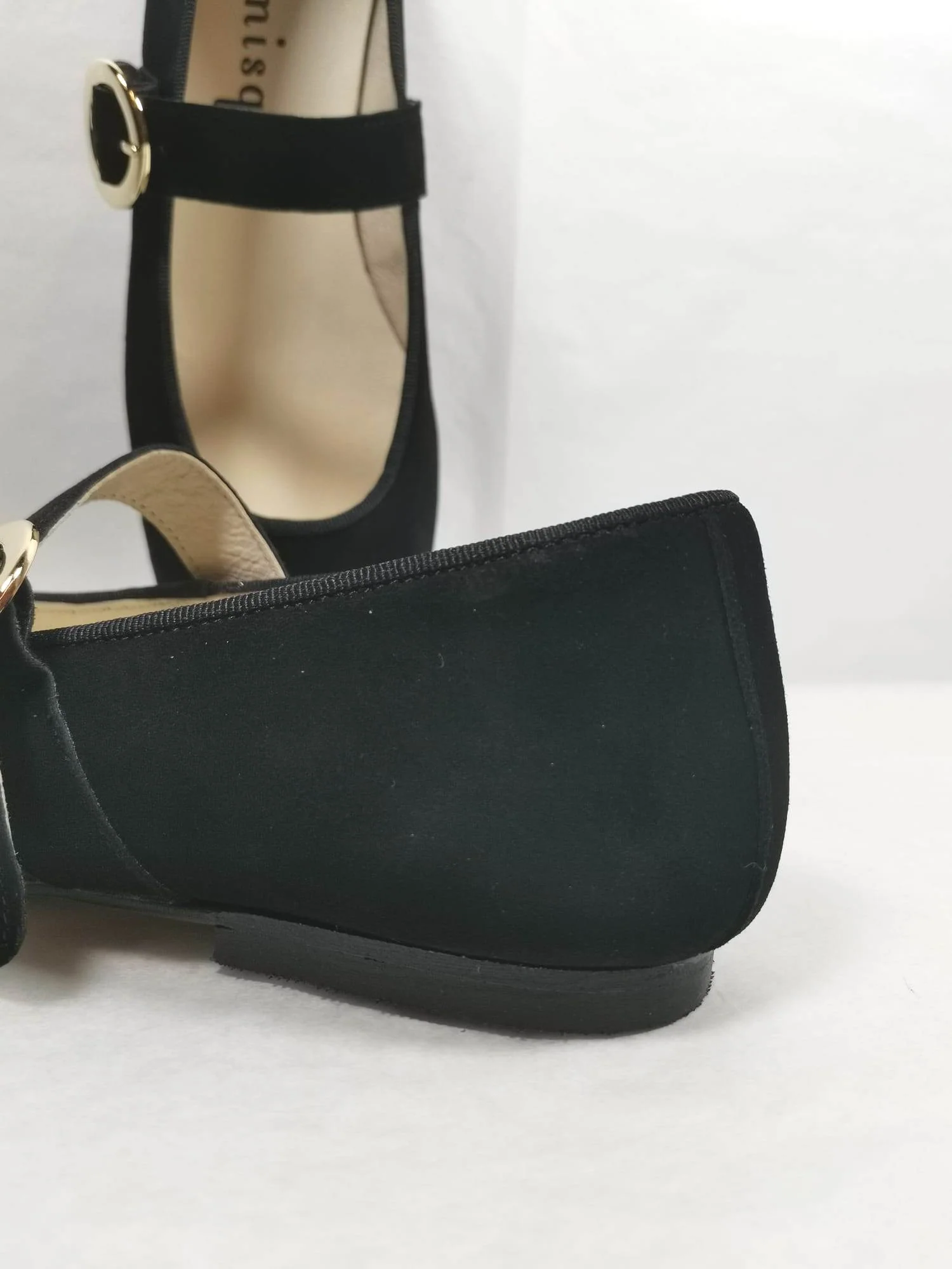 AMELIE ANTE NEGRO - Image 5