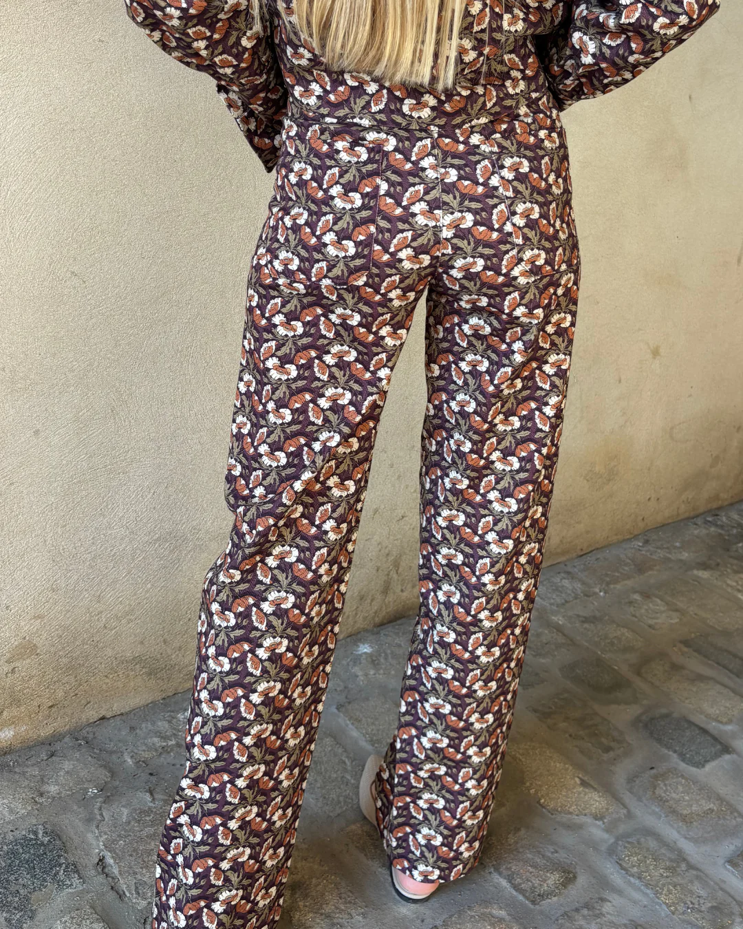 Pantalón Emilie marrón - Image 6