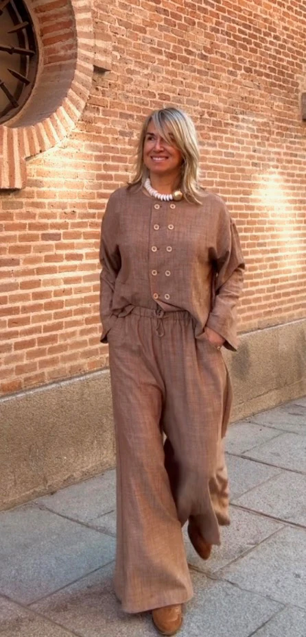 Pantalón Vincenzo camel - Image 10