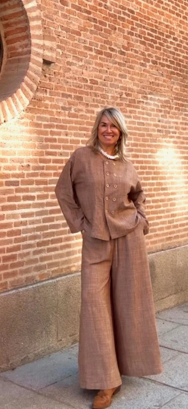 Pantalón Vincenzo camel - Image 2