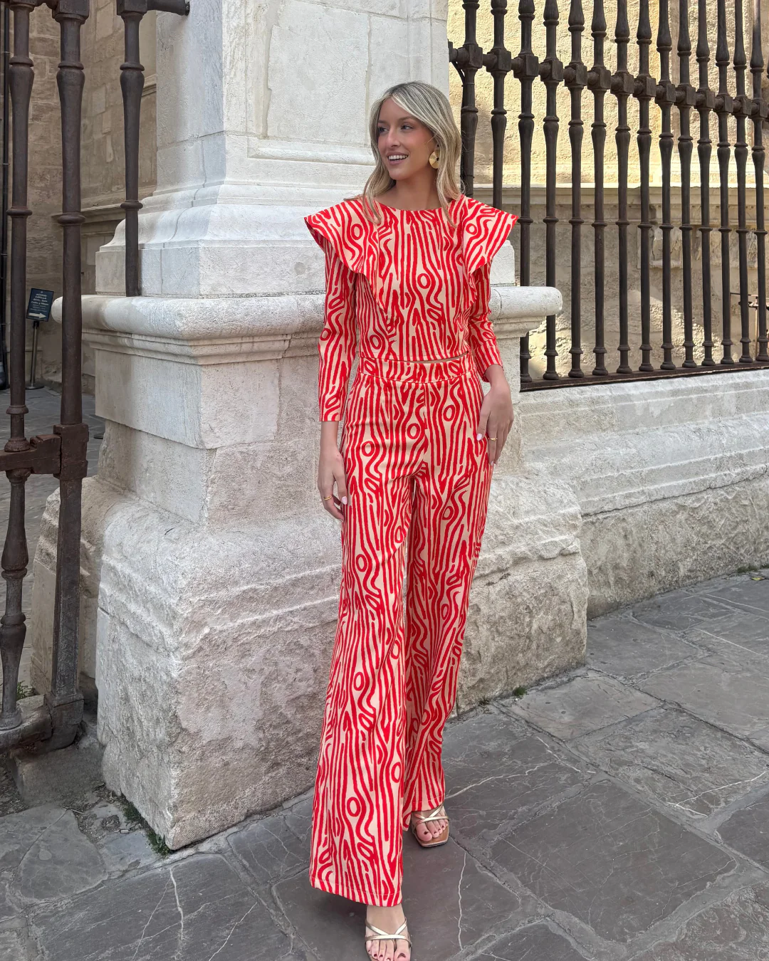 Traje Le Gorette coral (TALLA PEQUEÑO, REVISAR MEDIDAS) - Image 6