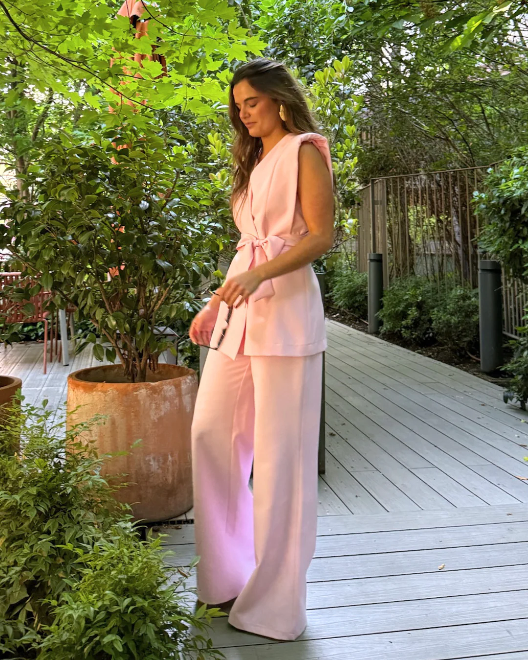 Traje Milos rosa - Image 3